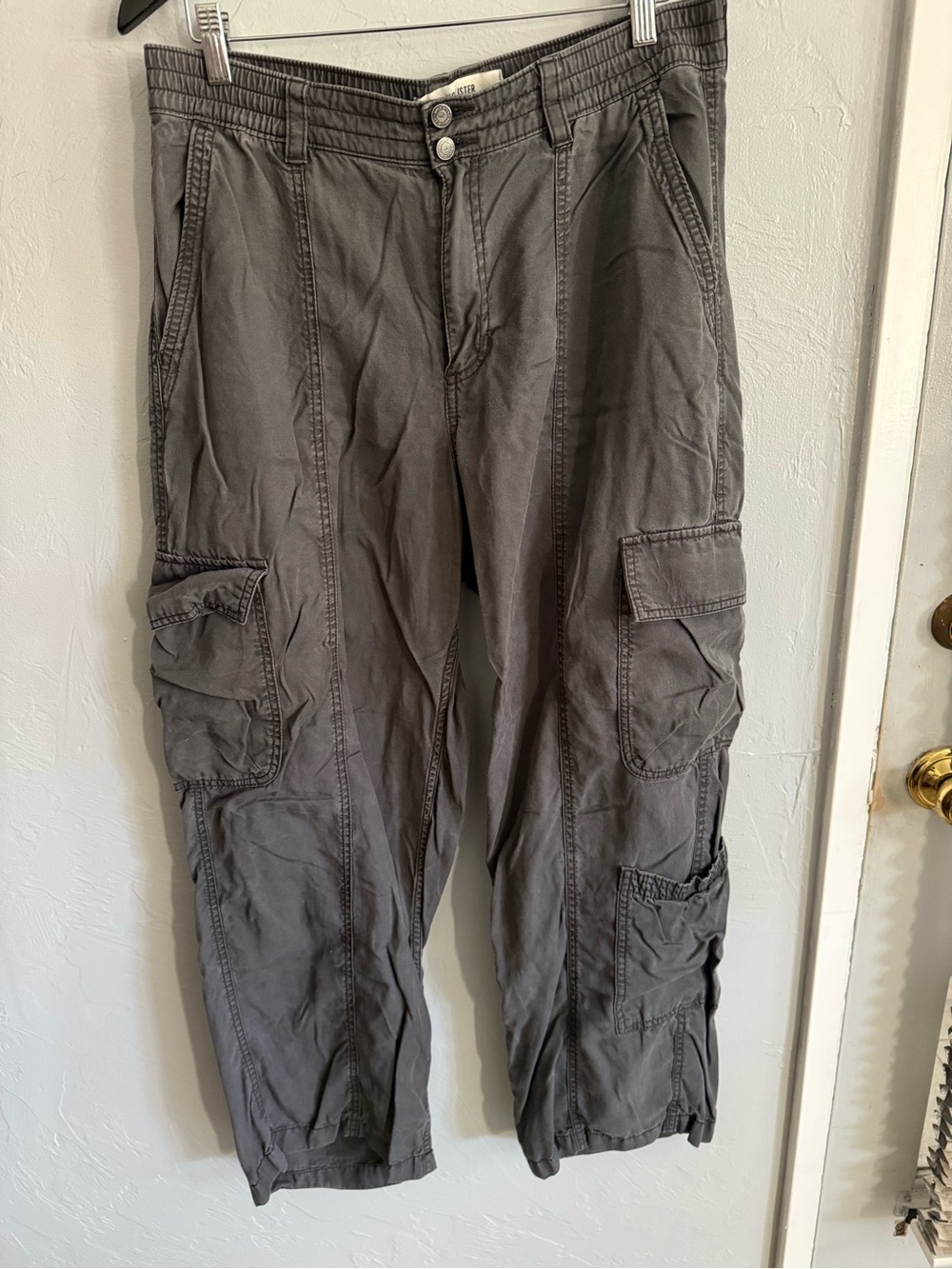 Hollister High Rise Baggy Gray Cargo Jogger Pants Size Large